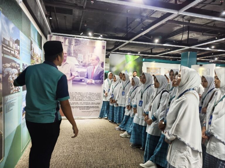 International Visit- SMP-SMA Ar Rohmah Putri Malang, Indonesia